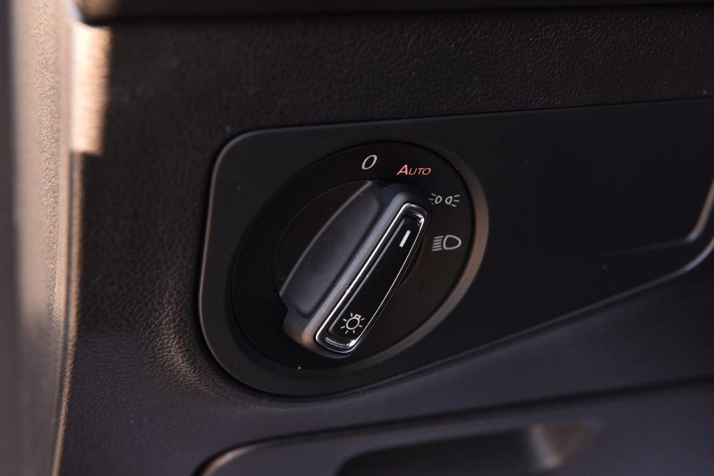 2023 Volkswagen Tiguan 2.0T SE 4MOTION