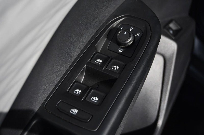 2022 Volkswagen Taos S 4MOTION