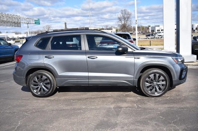 2022 Volkswagen Taos S 4MOTION