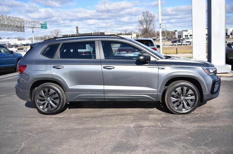 2022 Volkswagen Taos S 4MOTION