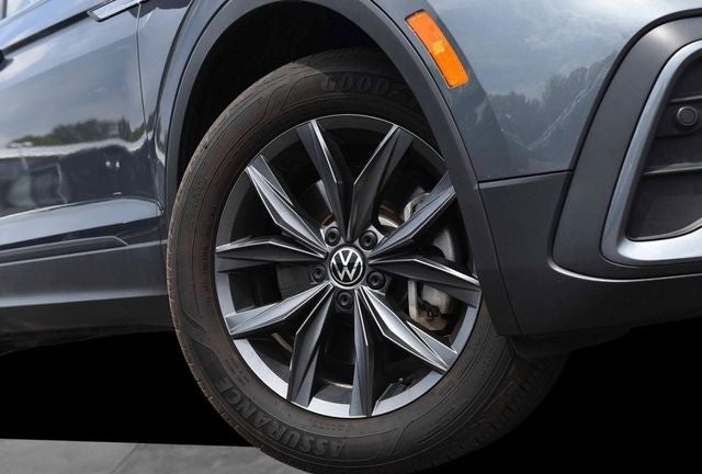 2024 Volkswagen Tiguan 2.0T SE FWD