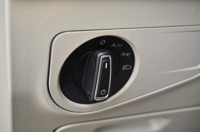 2023 Volkswagen Tiguan 2.0T SE FWD