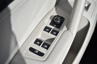 2023 Volkswagen Tiguan 2.0T SE FWD