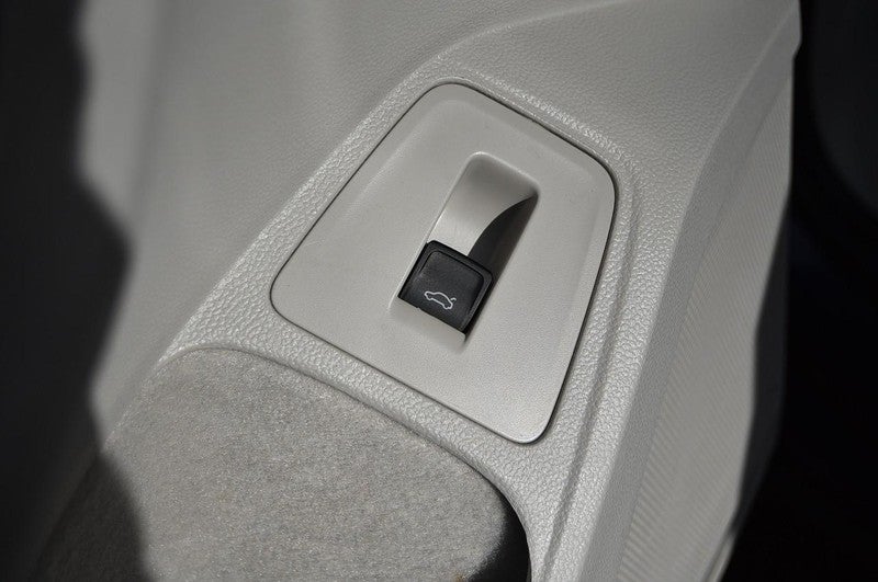 2023 Volkswagen Tiguan 2.0T SE FWD