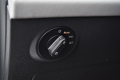 2023 Volkswagen Taos SE 4MOTION