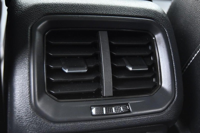 2023 Volkswagen Taos SE 4MOTION