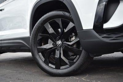 2023 Volkswagen Taos SE 4MOTION