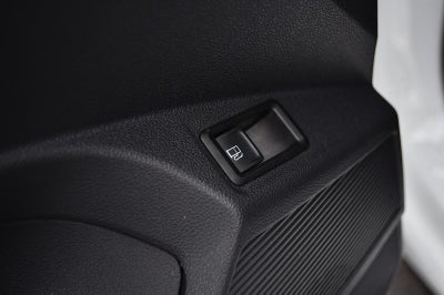 2023 Volkswagen Taos SE 4MOTION