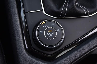 2023 Volkswagen Taos SE 4MOTION