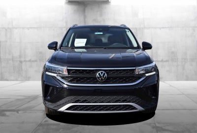 2023 Volkswagen Taos SE 4MOTION