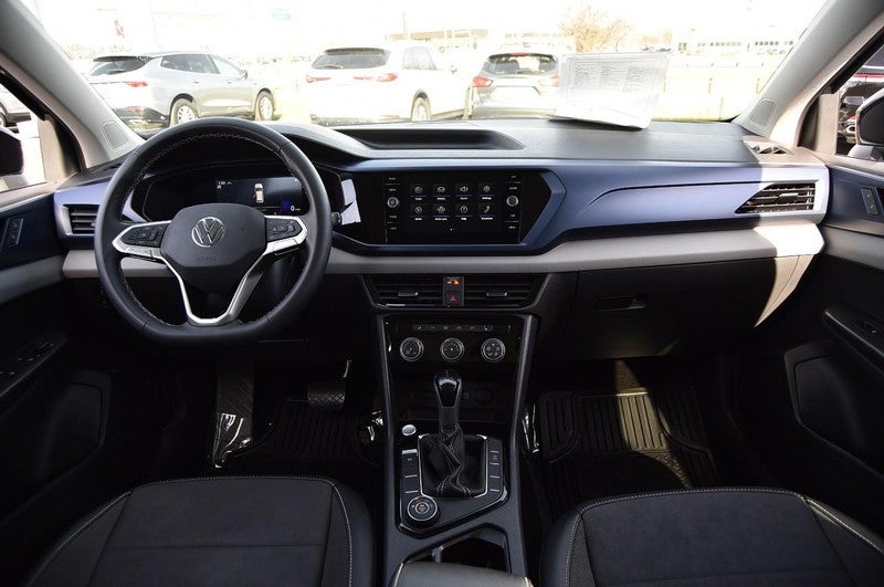 2023 Volkswagen Taos SE 4MOTION