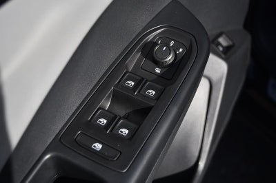 2023 Volkswagen Taos SE 4MOTION