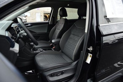 2023 Volkswagen Taos SE 4MOTION