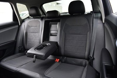 2023 Volkswagen Taos SE 4MOTION