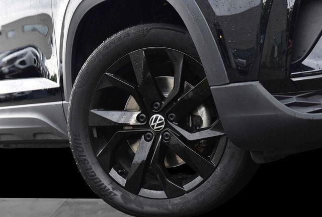 2023 Volkswagen Taos SE 4MOTION