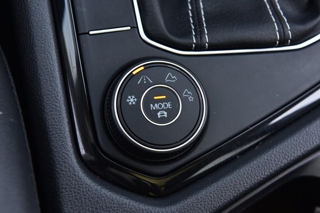 2023 Volkswagen Taos SE 4MOTION