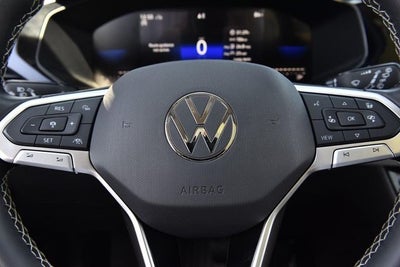 2023 Volkswagen Taos SE 4MOTION