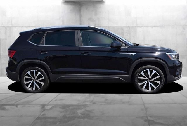 2023 Volkswagen Taos SE 4MOTION