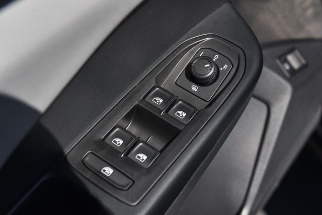 2023 Volkswagen Taos SE 4MOTION