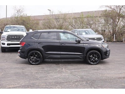 2023 Volkswagen Taos SE