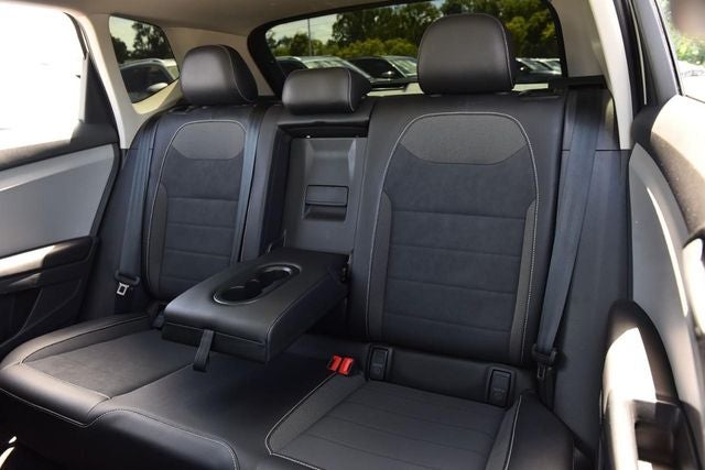 2023 Volkswagen Taos SE 4MOTION