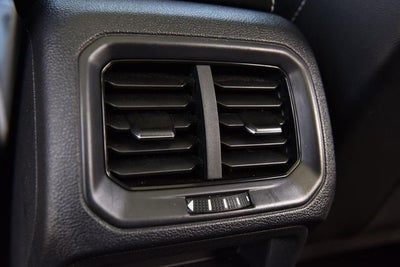 2023 Volkswagen Taos SE 4MOTION