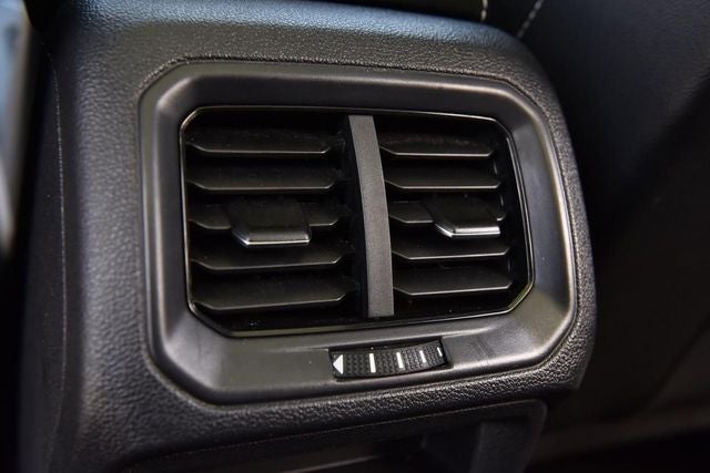 2023 Volkswagen Taos SE 4MOTION