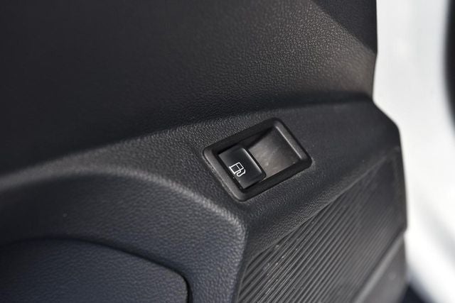 2023 Volkswagen Taos SE 4MOTION