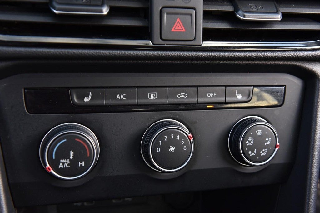 2022 Volkswagen Taos SE FWD