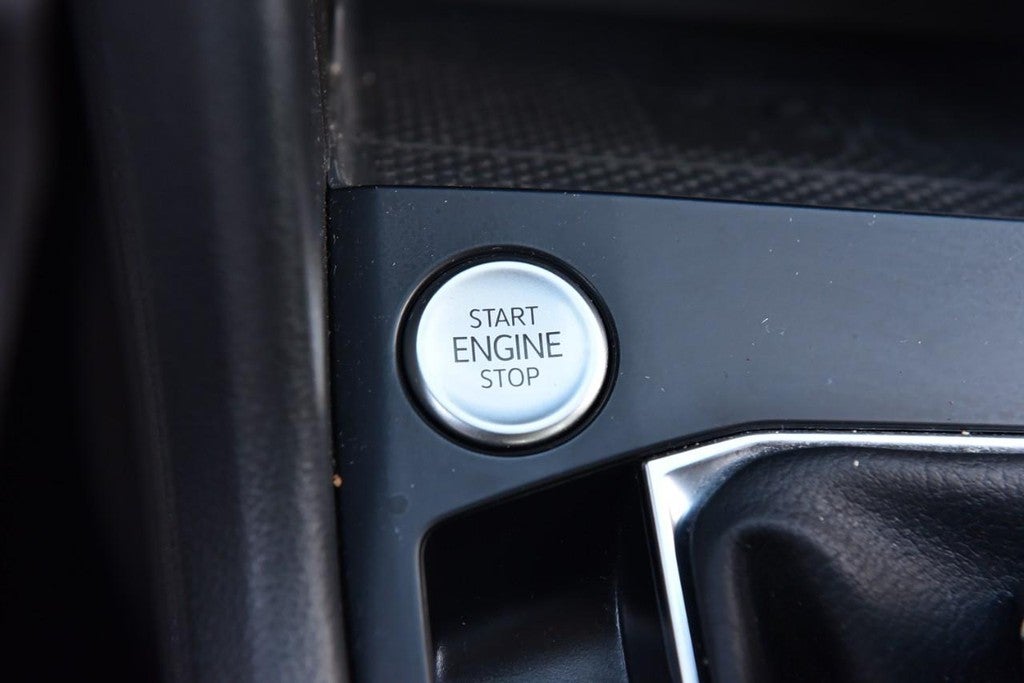 2022 Volkswagen Taos SE FWD