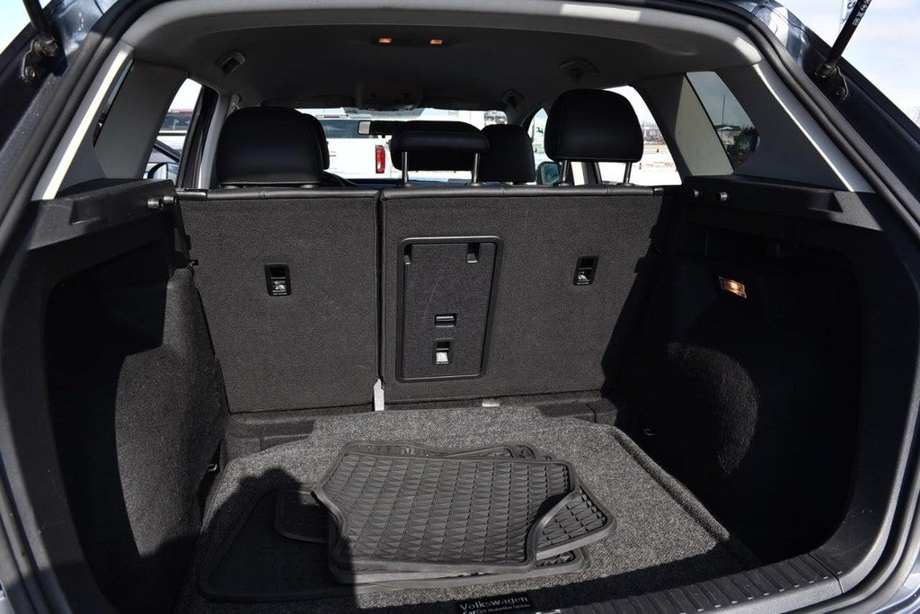 2022 Volkswagen Taos SE FWD