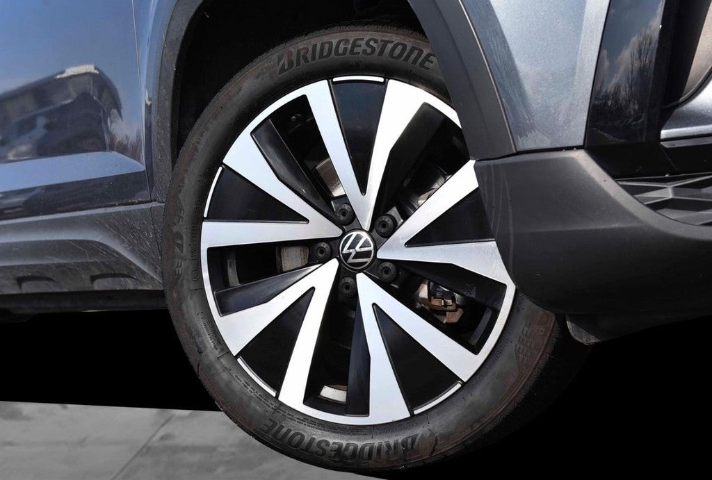 2022 Volkswagen Taos SE FWD