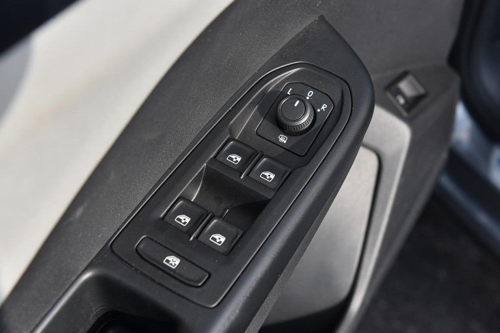 2022 Volkswagen Taos SE FWD