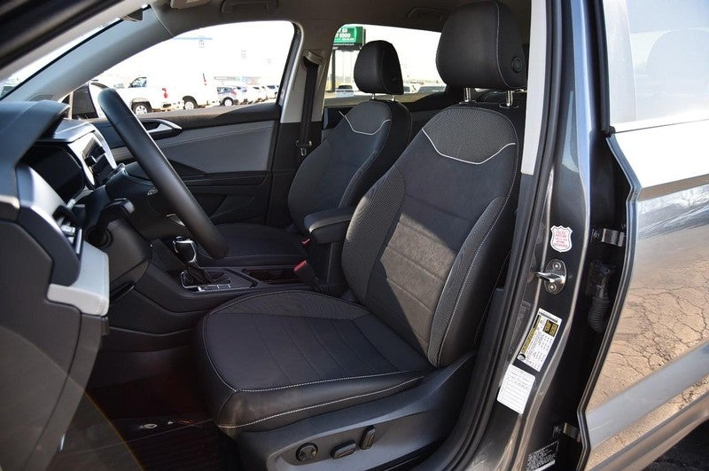 2024 Volkswagen Taos SE FWD