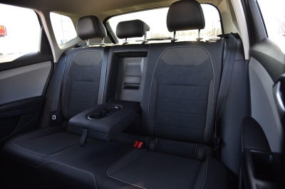 2024 Volkswagen Taos SE FWD