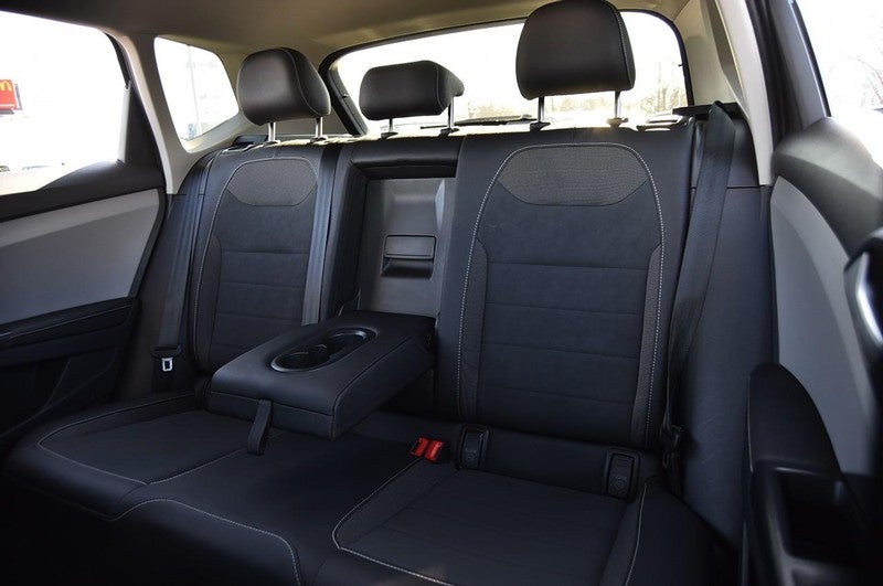 2024 Volkswagen Taos SE FWD