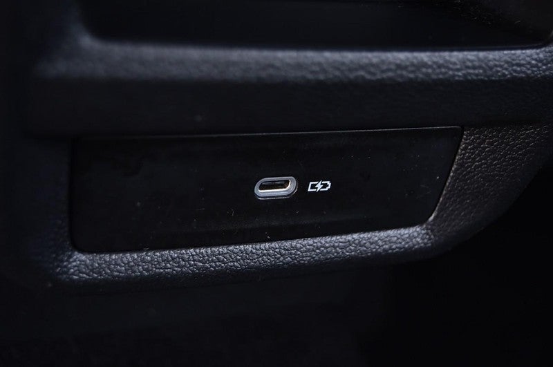 2024 Volkswagen Taos SE FWD