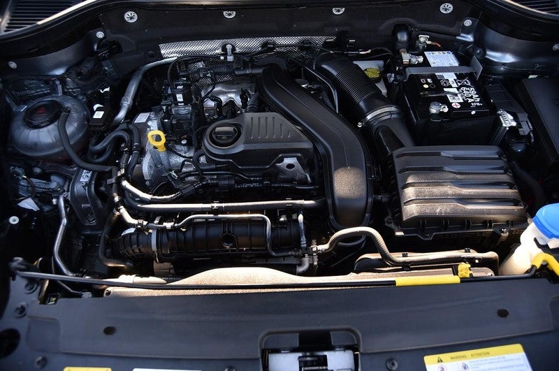 2024 Volkswagen Taos SE FWD