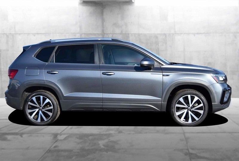 2024 Volkswagen Taos SE FWD