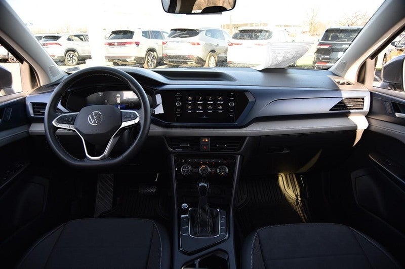 2024 Volkswagen Taos SE FWD