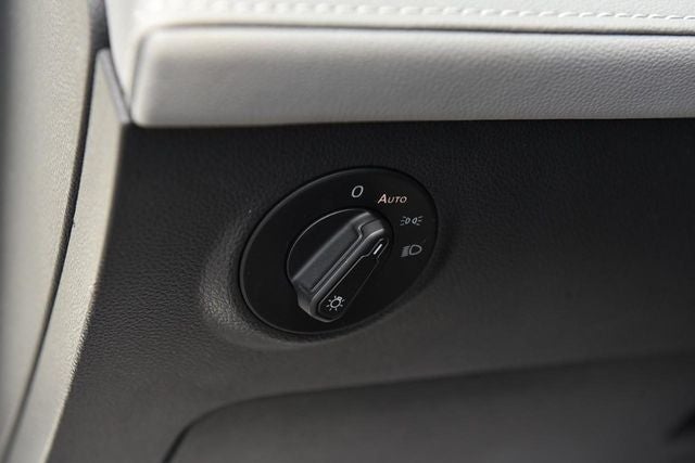 2023 Volkswagen Taos SE FWD