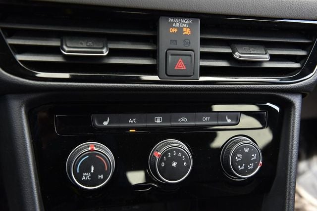 2023 Volkswagen Taos SE FWD