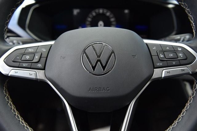 2023 Volkswagen Taos SE FWD