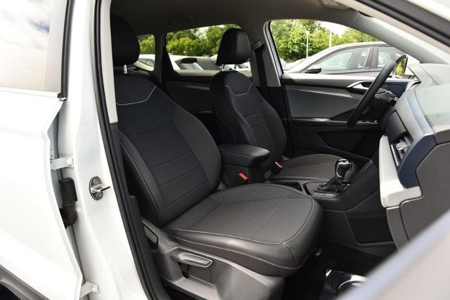 2023 Volkswagen Taos SE FWD