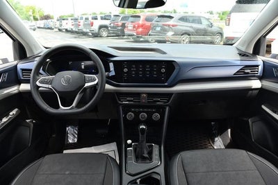 2023 Volkswagen Taos SE FWD