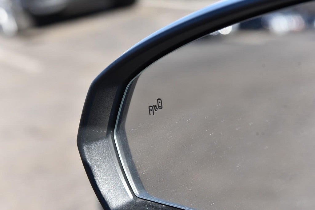 2024 Volkswagen Taos SE FWD