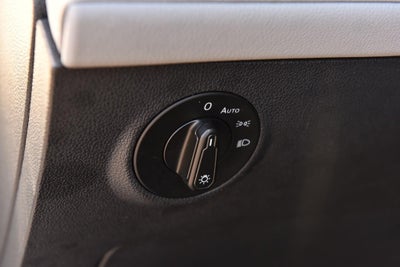 2024 Volkswagen Taos SE FWD