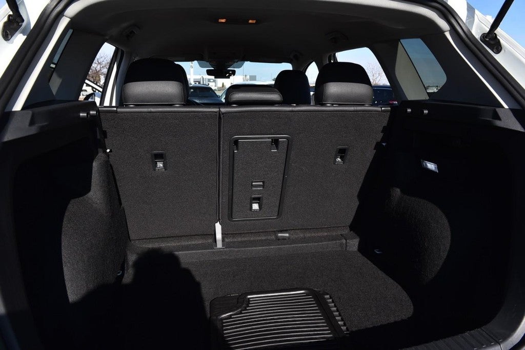 2024 Volkswagen Taos SE FWD