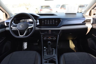 2024 Volkswagen Taos SE FWD