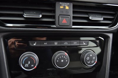 2023 Volkswagen Taos SE FWD